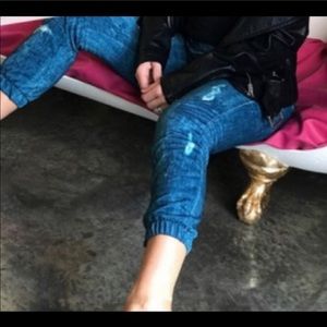 COPY - Kittenish Jogger Jeans